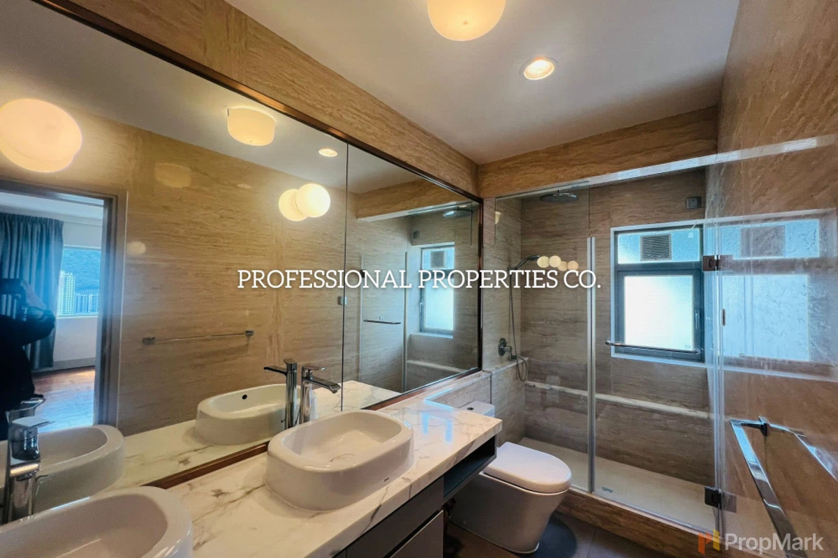 Repulse Bay Garden - Photo 8