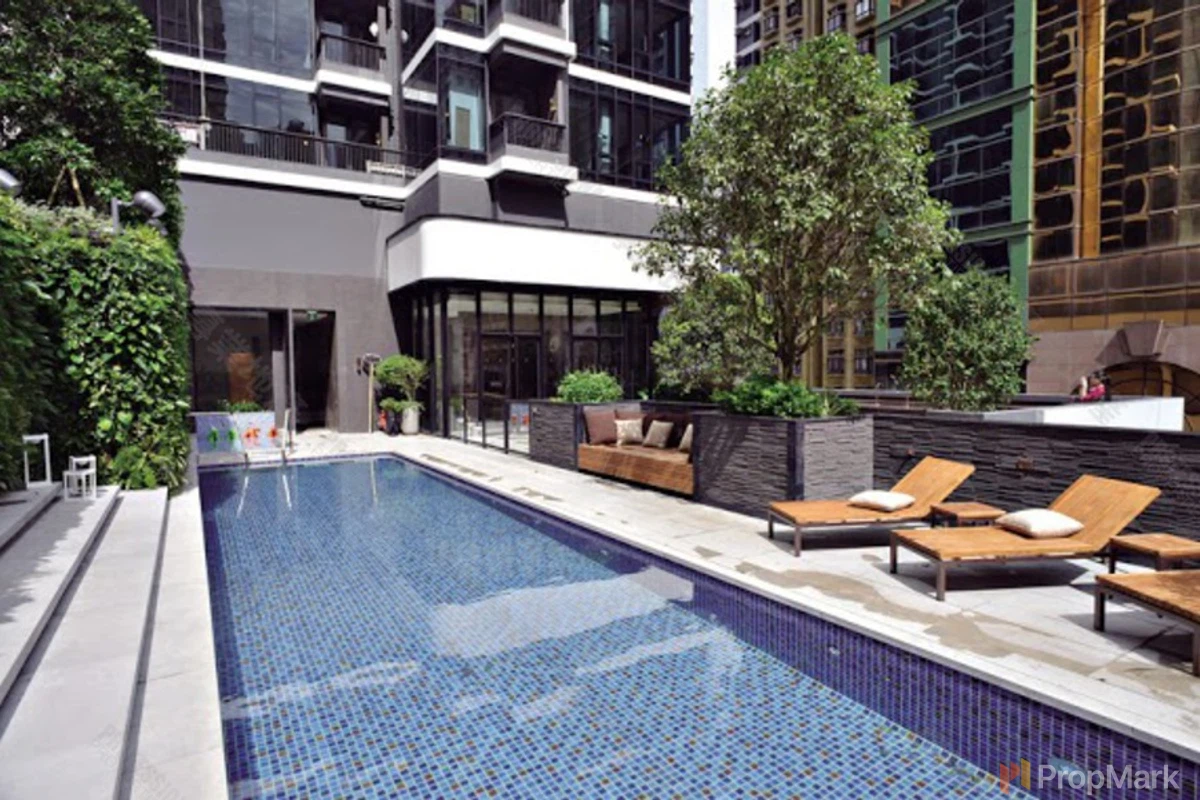 Bohemian House - Photo 2