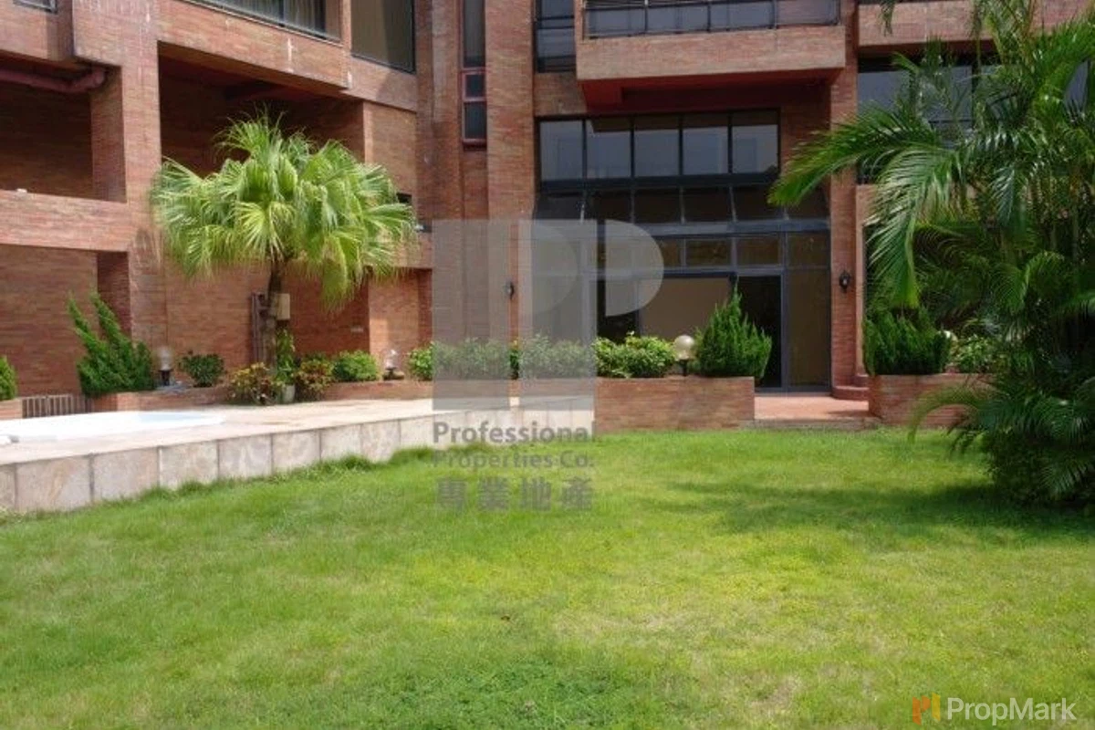 The Somerset - Photo 31