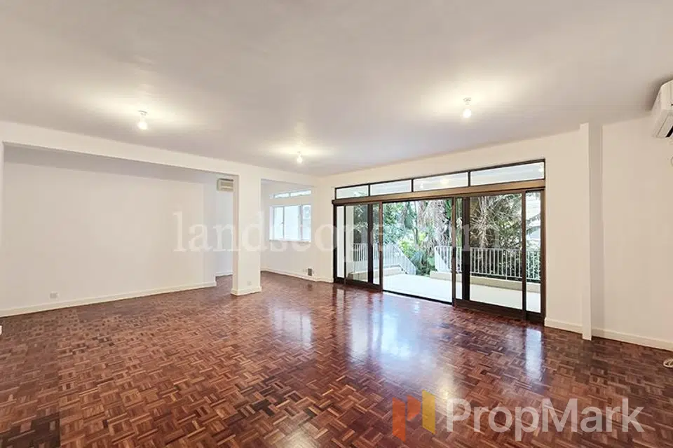 Deepdene - Photo 1