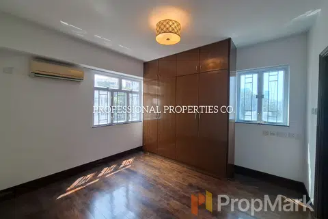 Sunrise Court - Photo 3