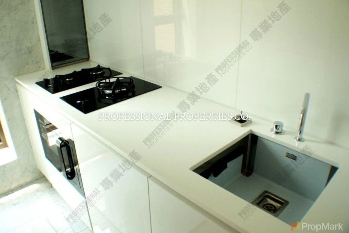 The Gloucester - Photo 2