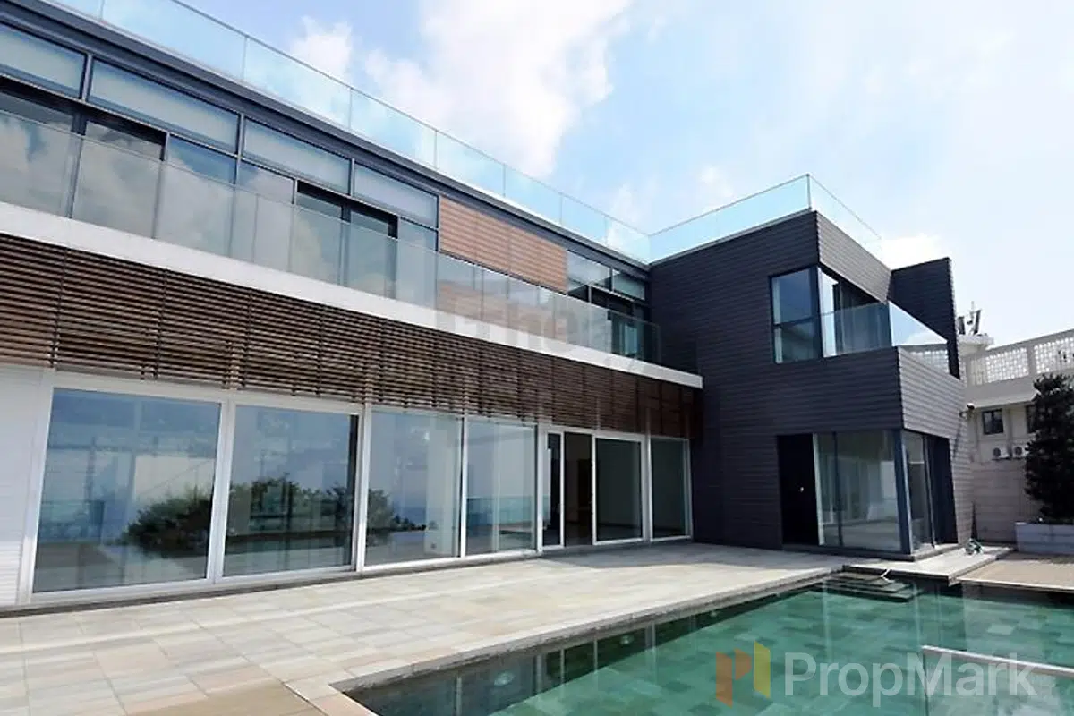 Hilltop - Photo 1
