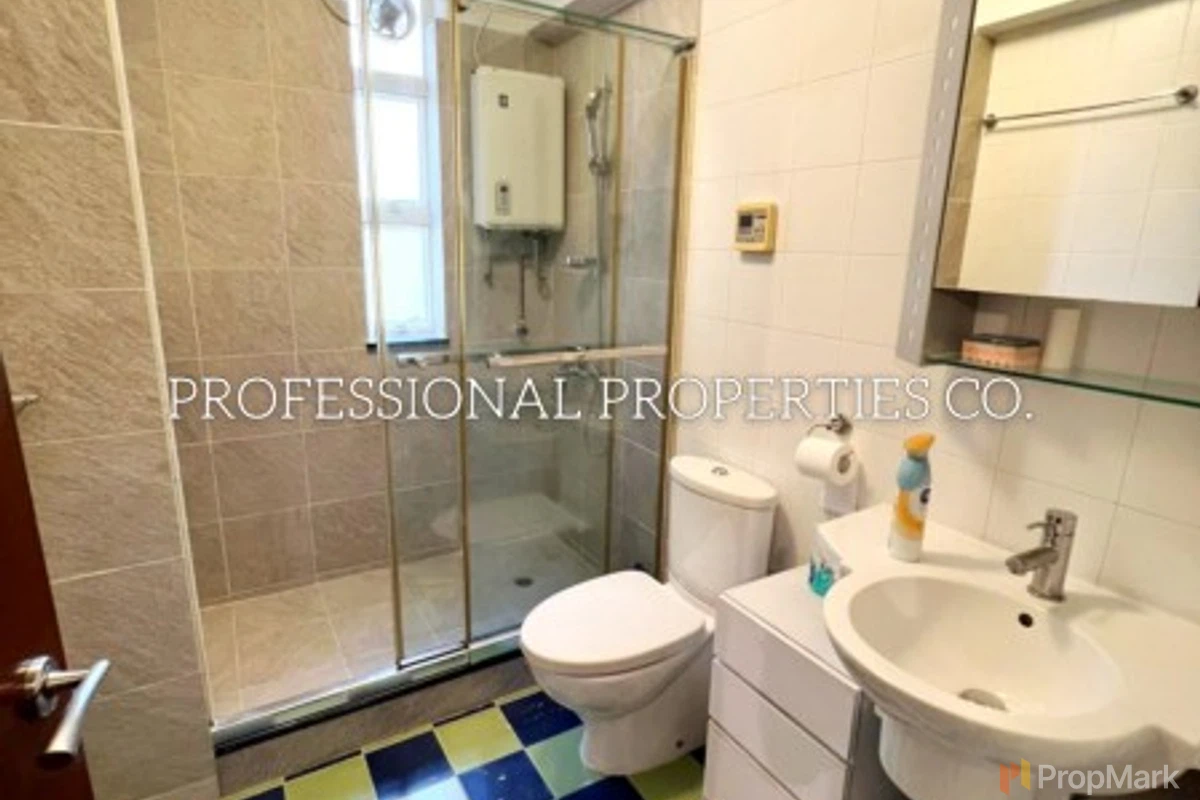 Baguio Villa - Photo 2