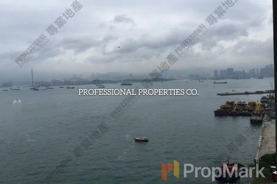 Manhattan Heights - Photo 1