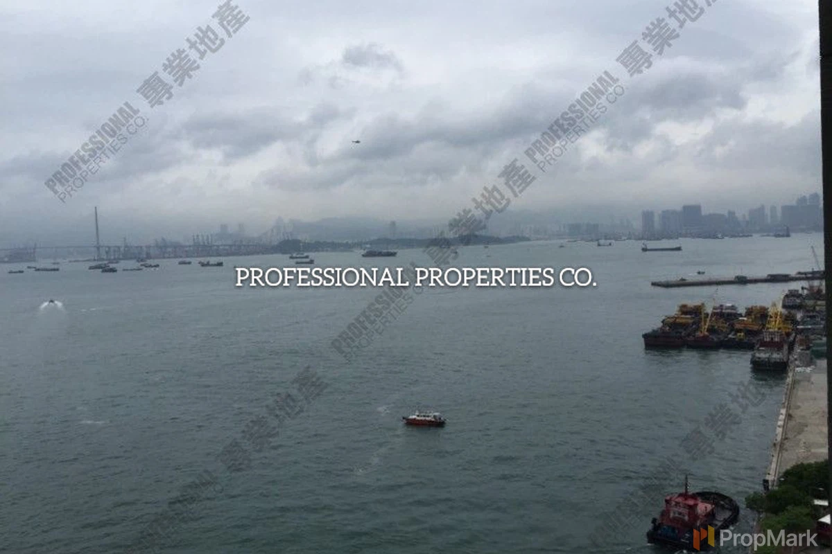 Manhattan Heights - Photo 1