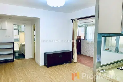 Silverstone Mansion - Photo 1