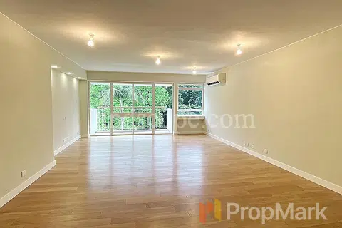 Unicorn Gardens - Photo