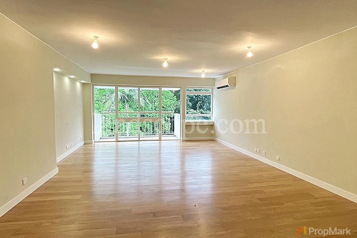 Unicorn Gardens - Photo 1