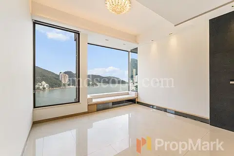 The Beachfront - Photo 3