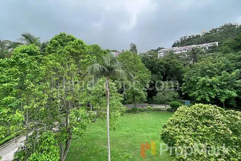 Unicorn Gardens - Photo 2