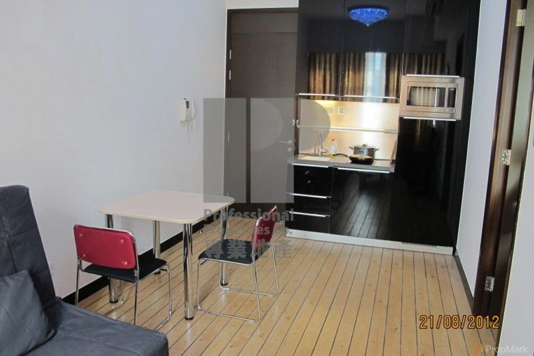 J Residence - Photo 12