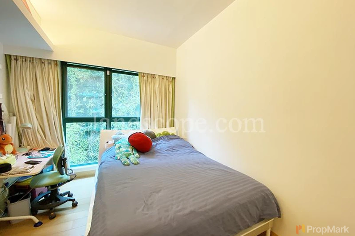 South Bay Palace - Photo 3