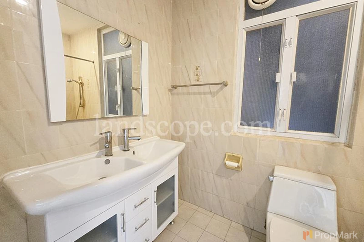 Riviera Apartments - Photo 7