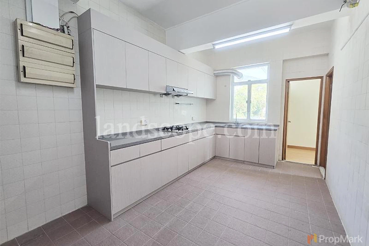 Riviera Apartments - Photo 12