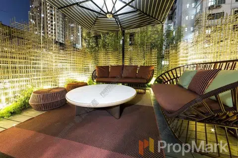 Artisan House - Photo 2