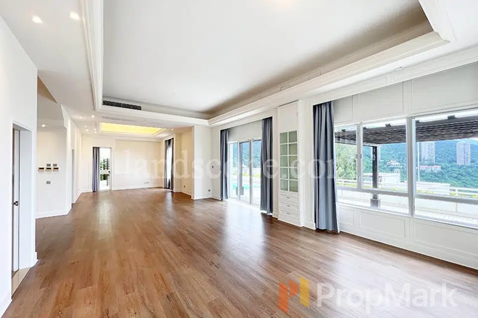 39 Deep Water Bay Road - Photo 1