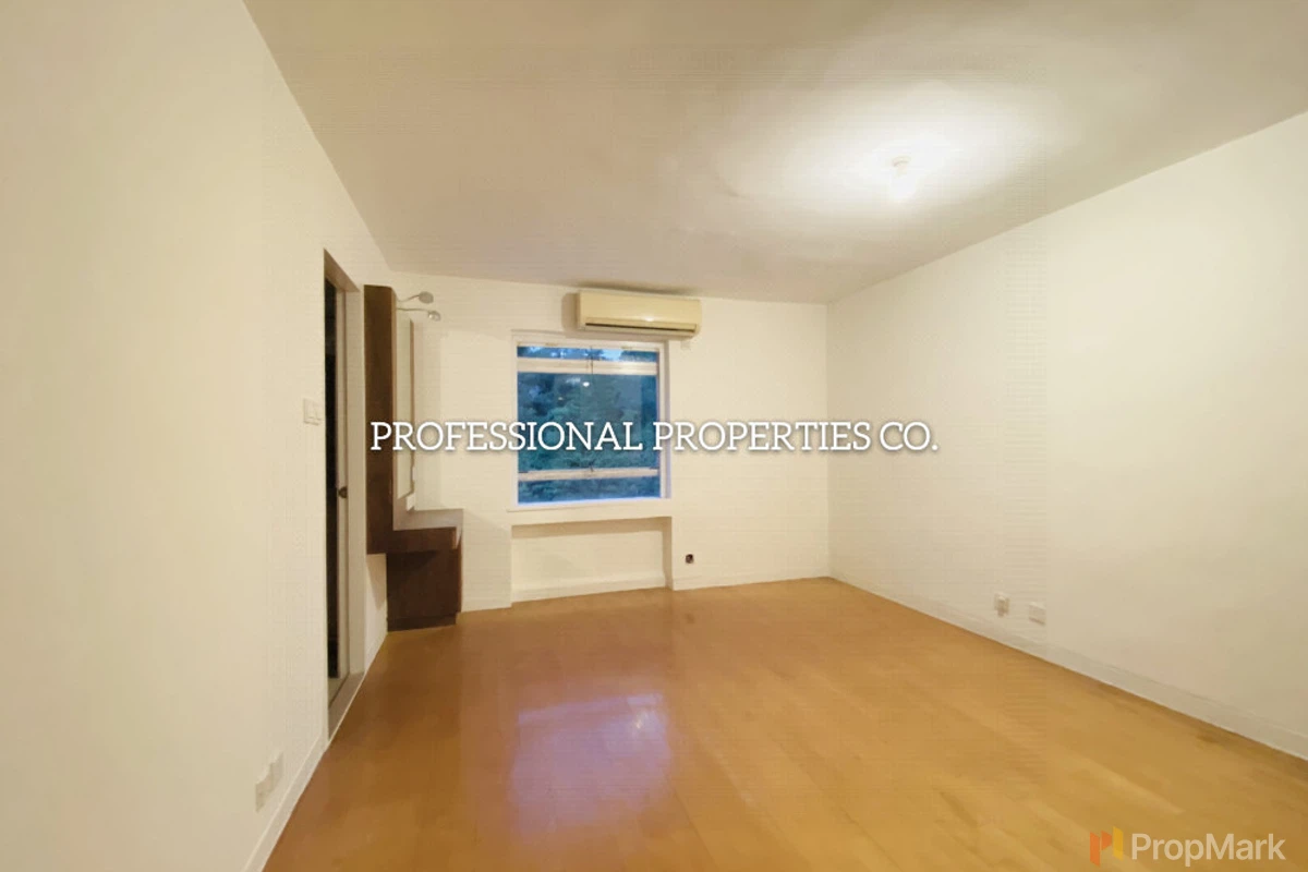 Unicorn Gardens - Photo 11