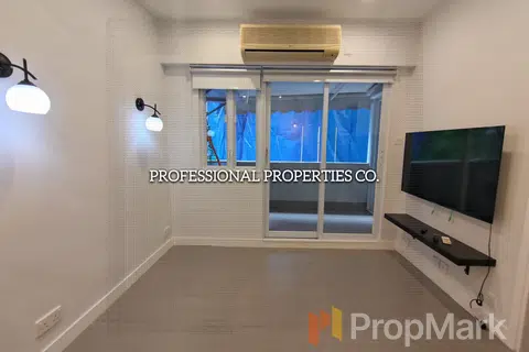 Merlin Building - Photo