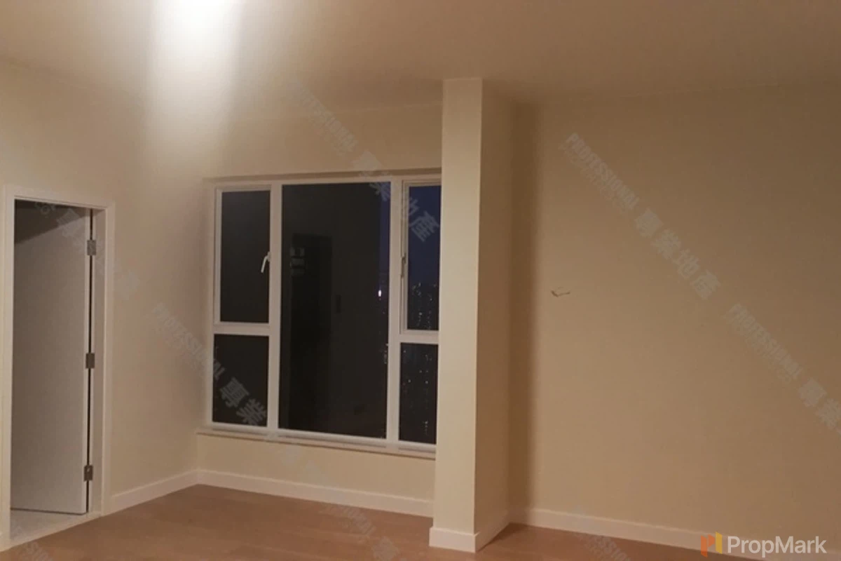 Leon Court - Photo 3