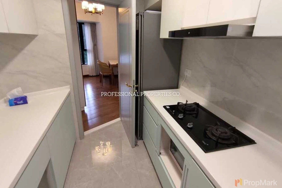 The Royal Court - Photo 14