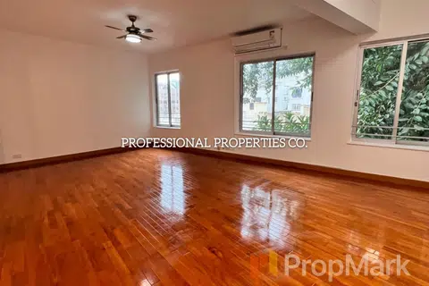 Hong Lok Mansion - Photo Hong Lok Mansion - Photo