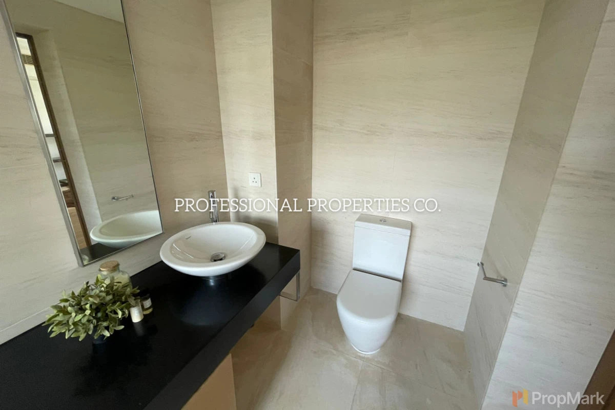 The Carmina - Photo 19