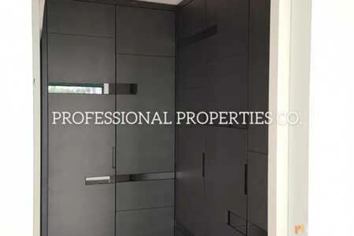 Stanford Villa - Photo 13