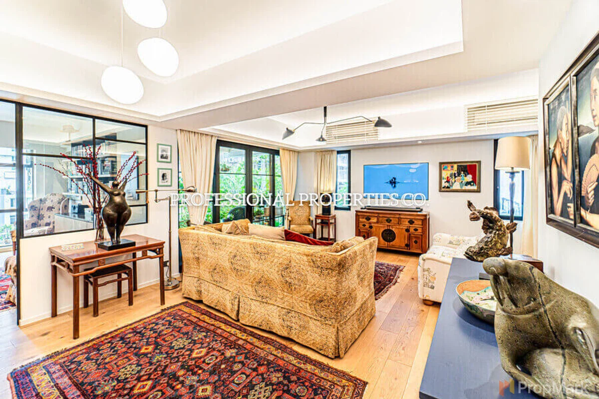 Manly Mansion - Photo 1