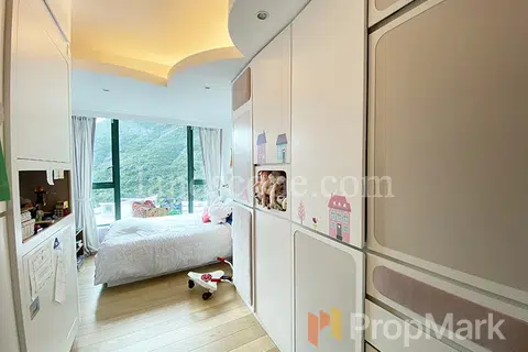 South Bay Palace - Photo 4