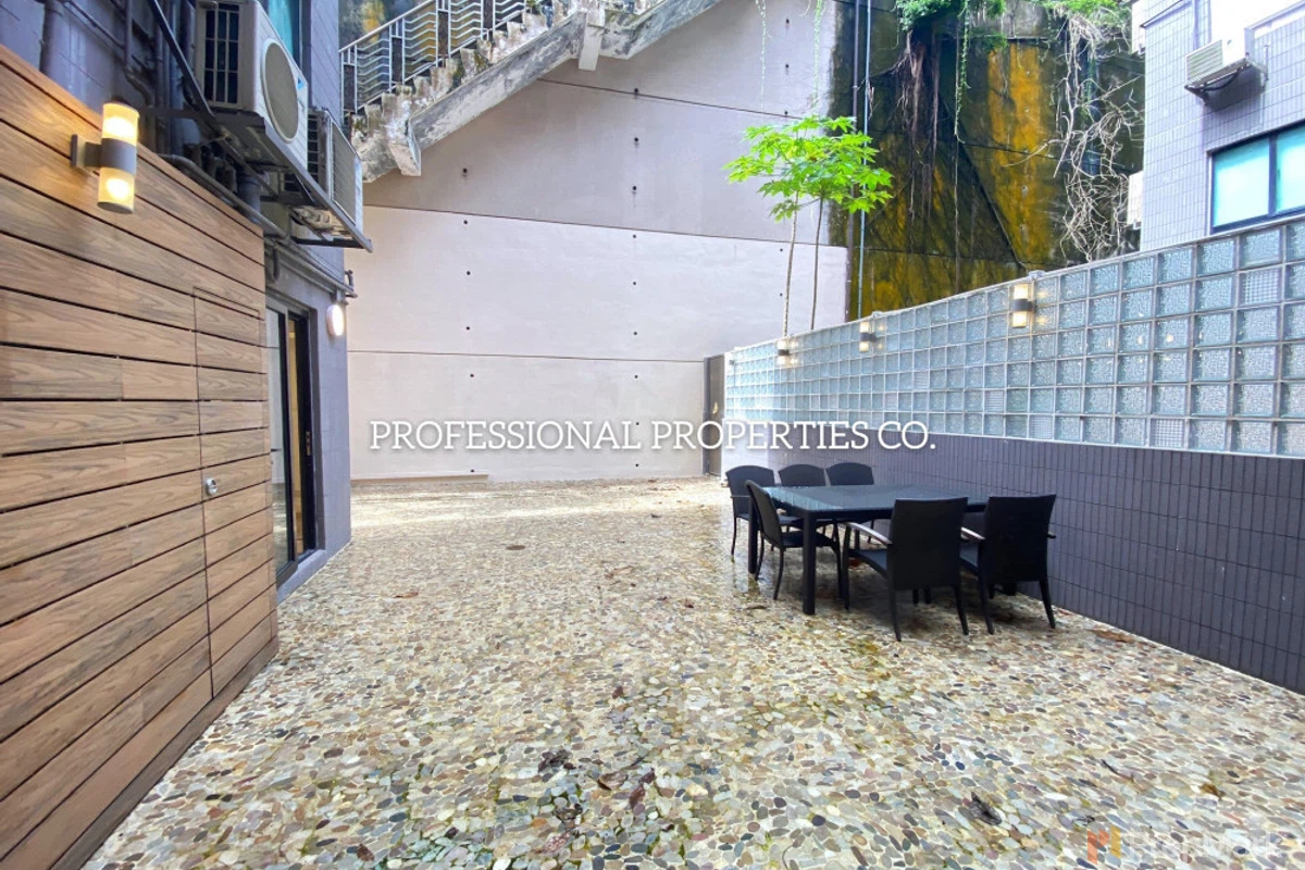 Broom Garden - Photo 13