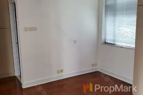 Welsby Court - Photo