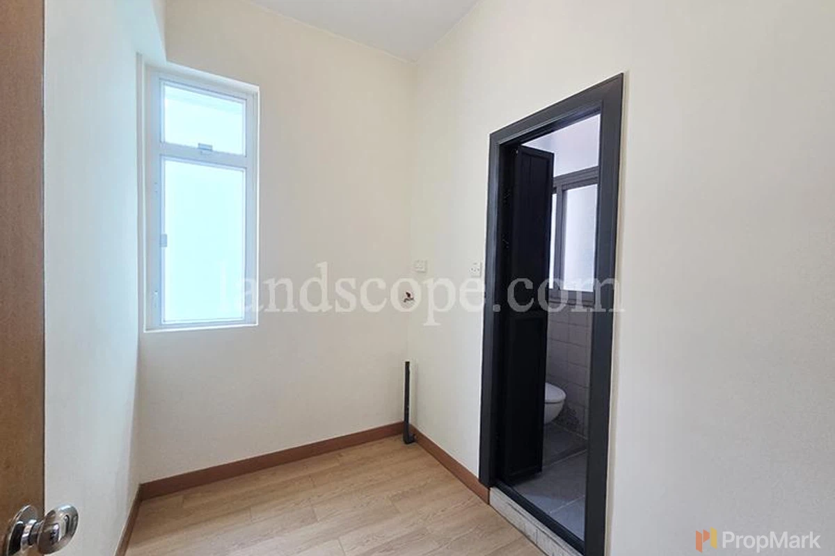 Riviera Apartments - Photo 14