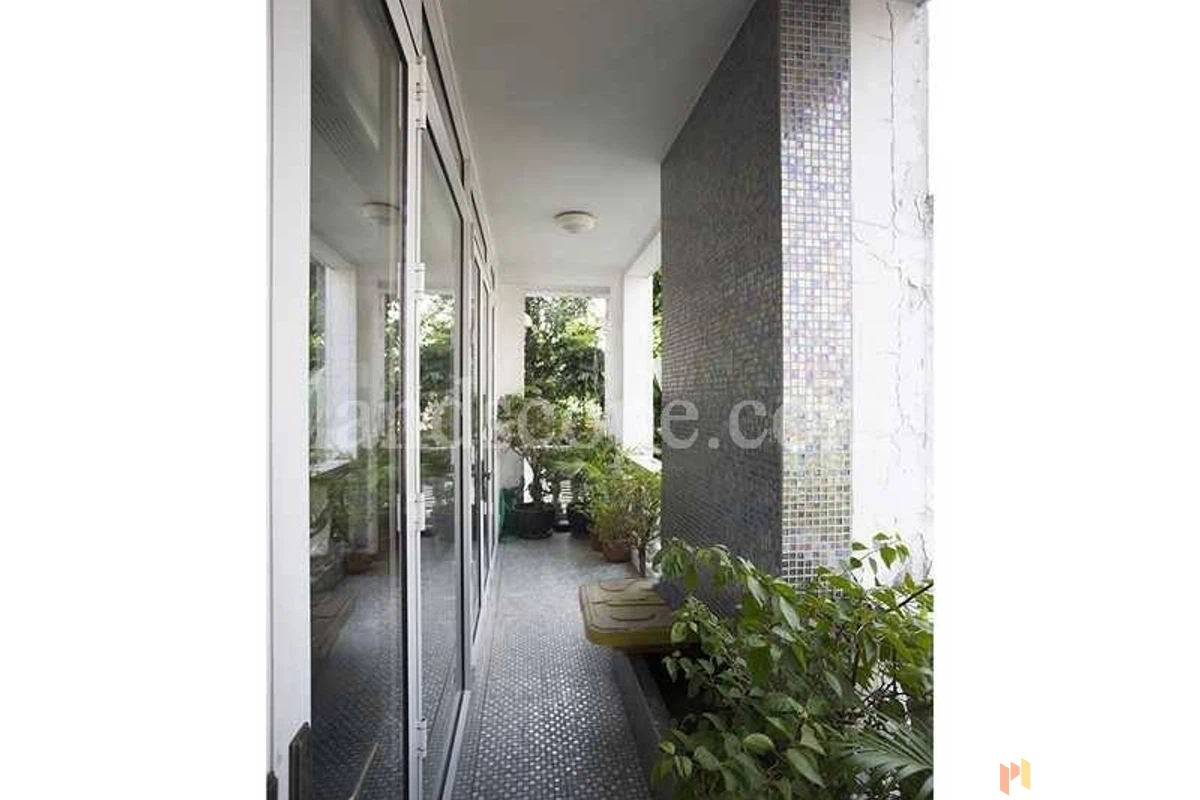 Consort Garden - Photo 2