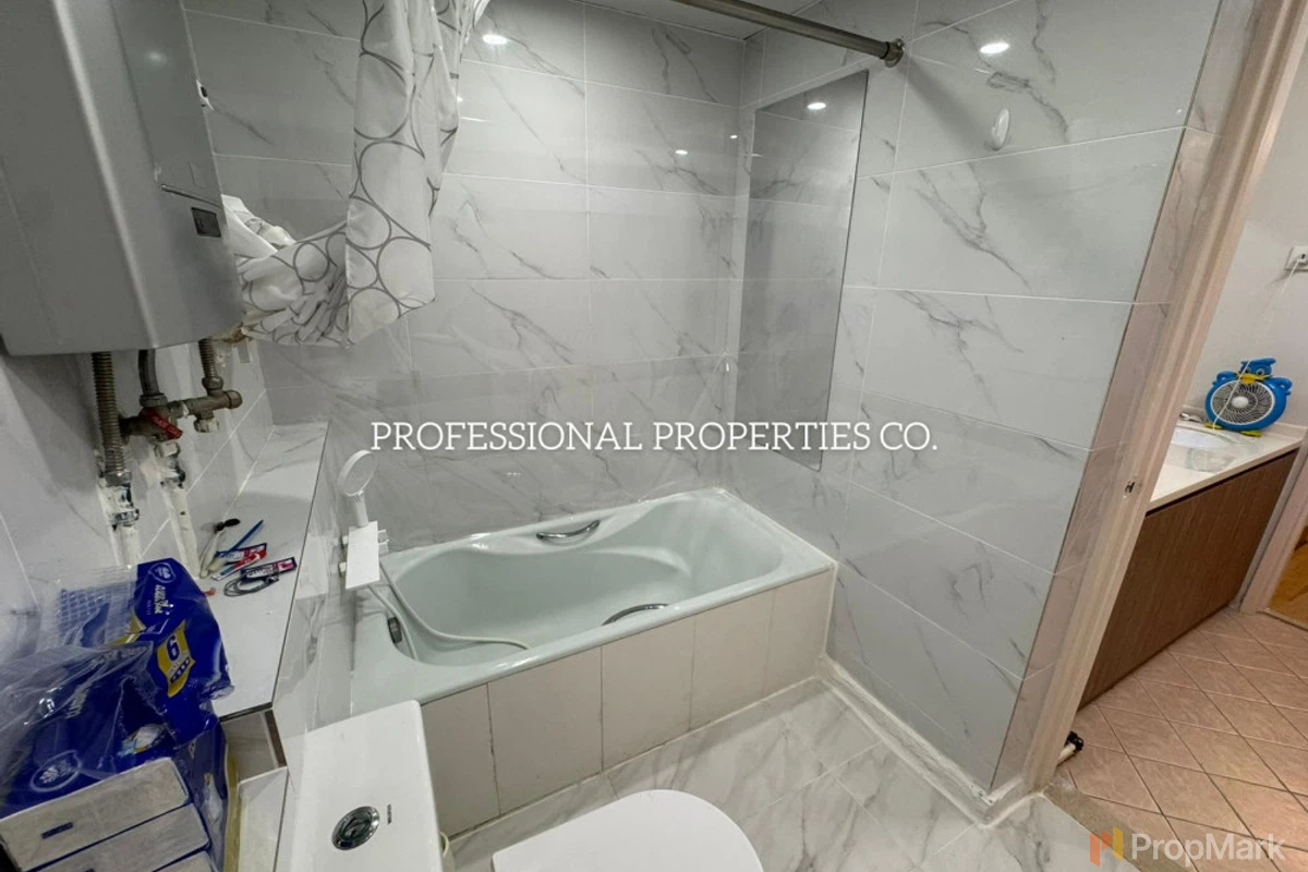 Wilshire Towers - Photo 6