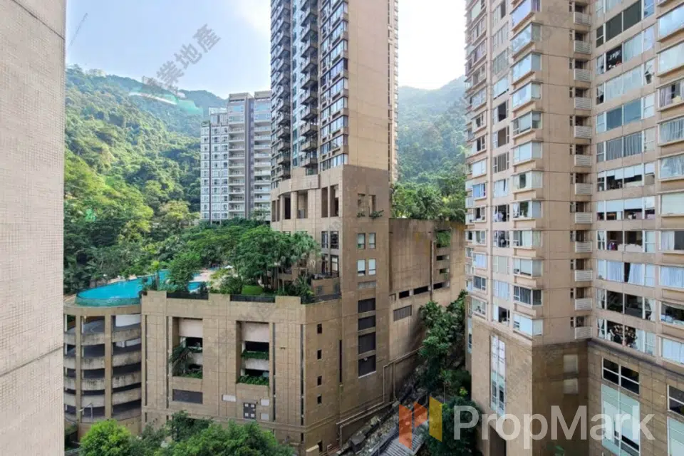 Clovelly Court - Photo 1