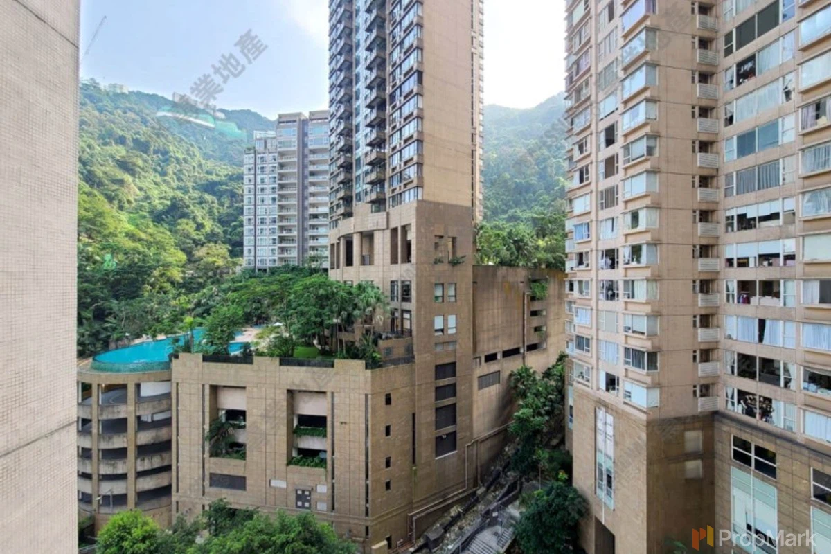 Clovelly Court - Photo 1