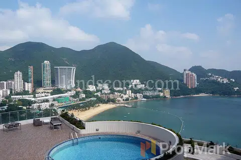 The Beachfront - Photo The Beachfront - Photo