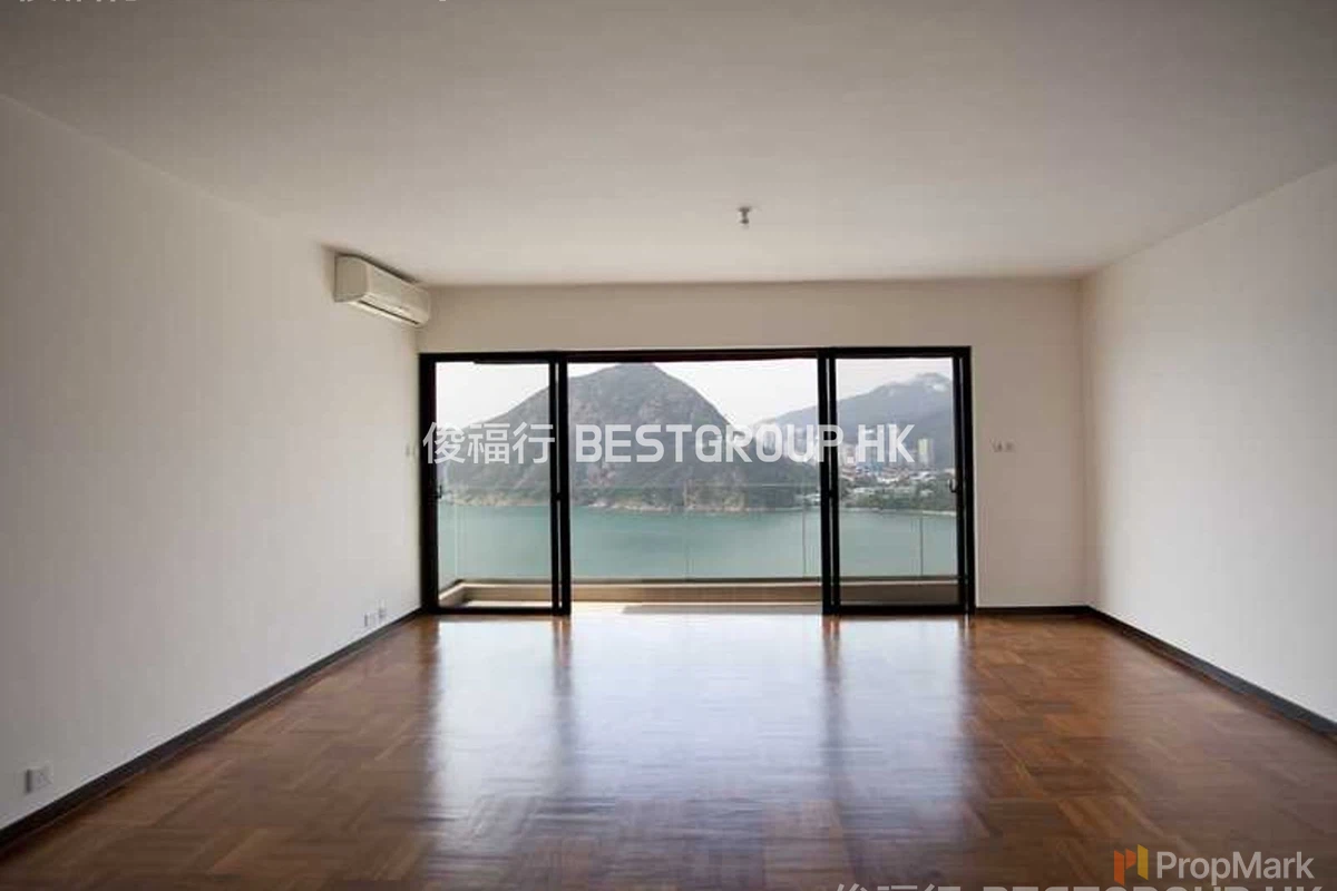 Manhattan Tower - Photo 1