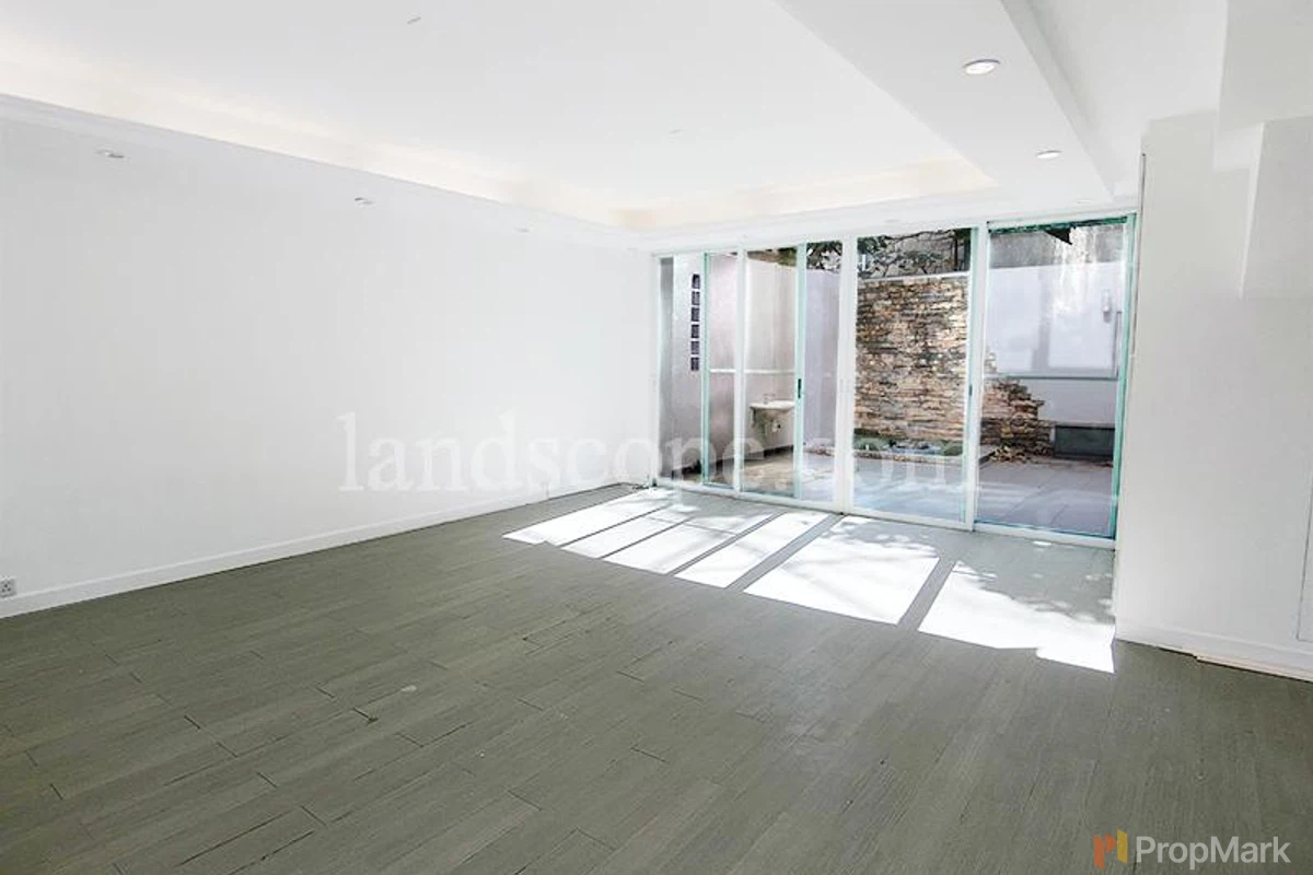 The Hazelton - Photo 1