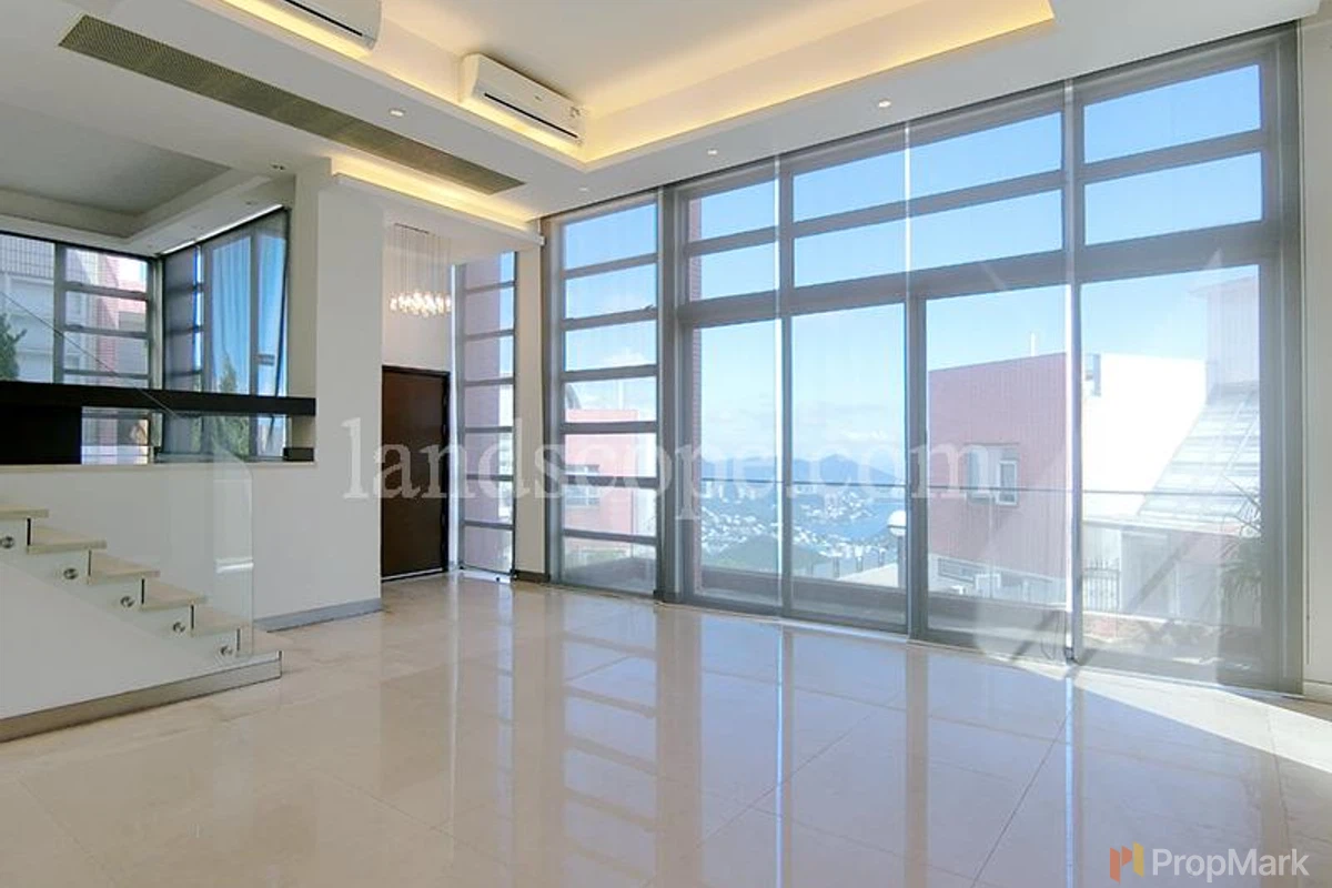 Sunshine Villa - Photo 1