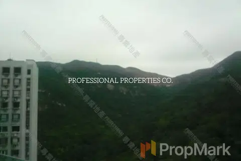 The Legend - Photo 2