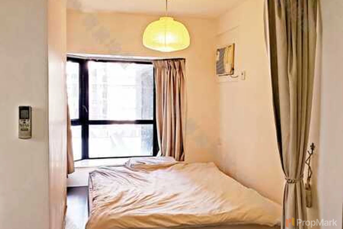 Lilian Court - Photo 2