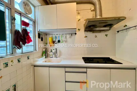 Sherwood Court - Photo 5