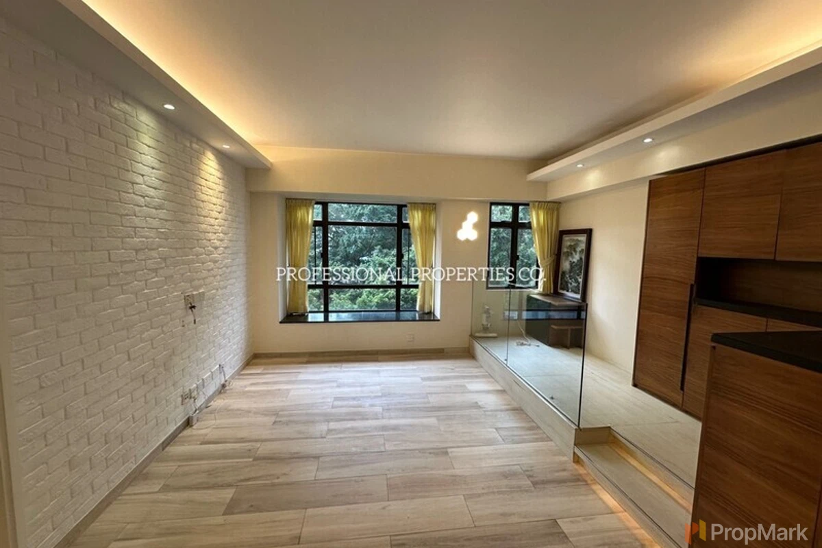 Tycoon Court - Photo 1