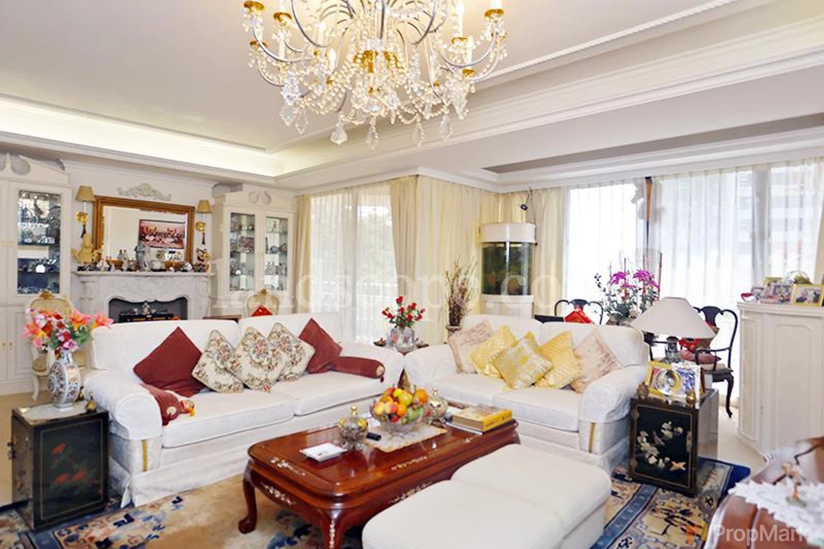 South Bay Towers - Photo 5