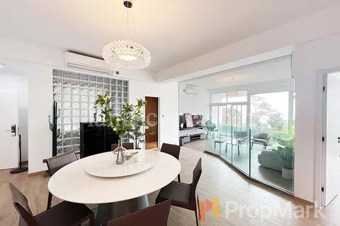 Woodland Villa - Photo 3