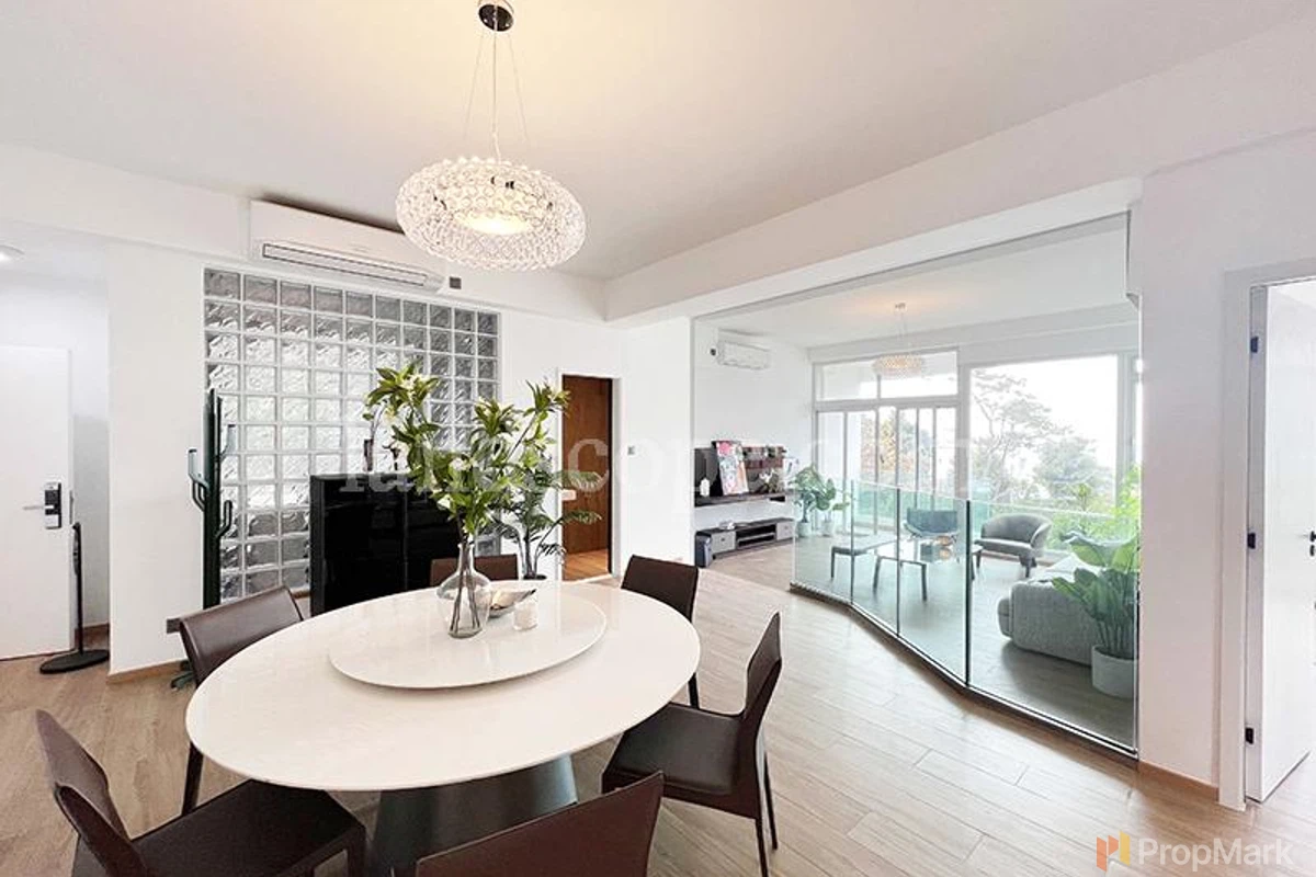 Woodland Villa - Photo 3