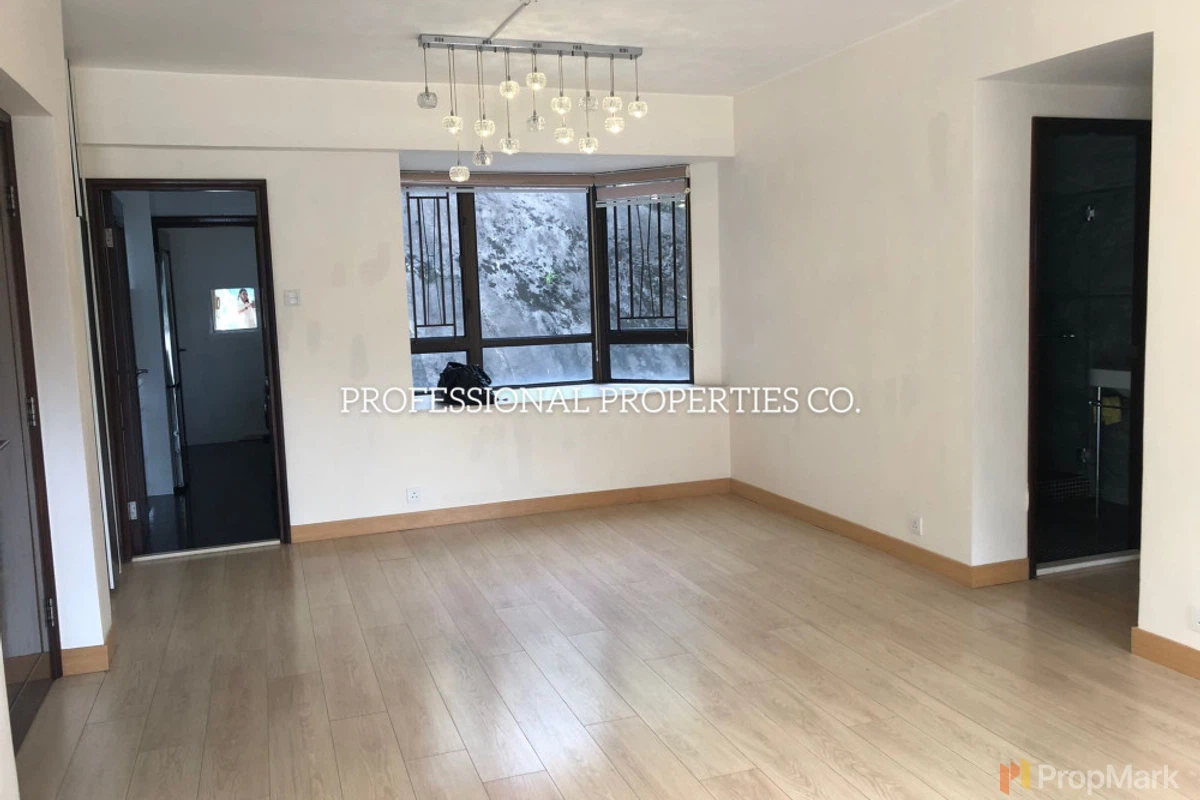 Stanford Villa - Photo 5