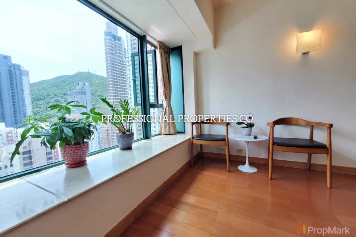 Manhattan Heights - Photo 2